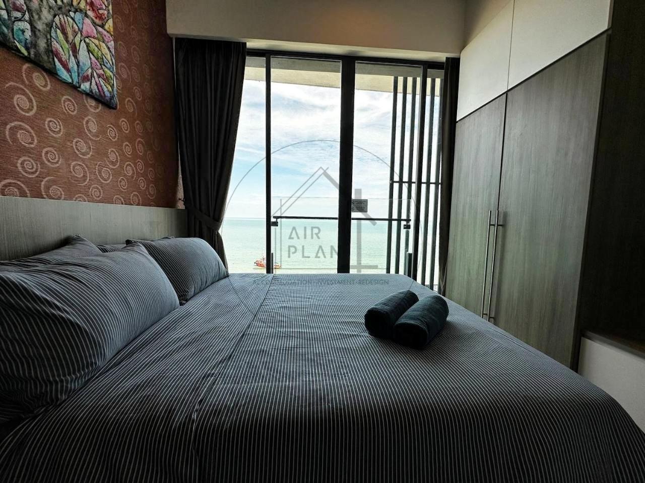 Pd 4 Bedrooms Duplex - Full Seaview *
